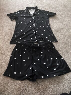 Women’s Black Star-Print Pajama Set - Short Sleeve Top & Shorts